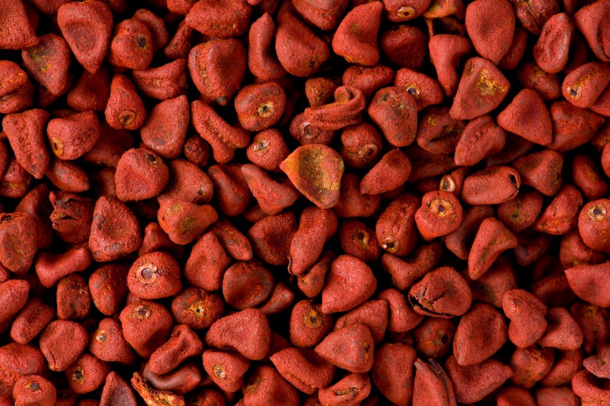 Cooking with annatto seeds