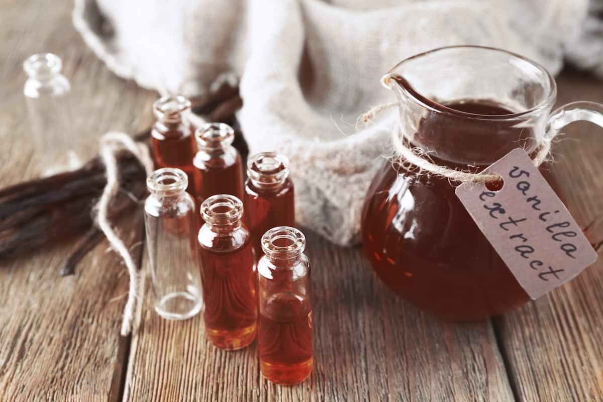 Vanilla Powder Vs. Vanilla Extract